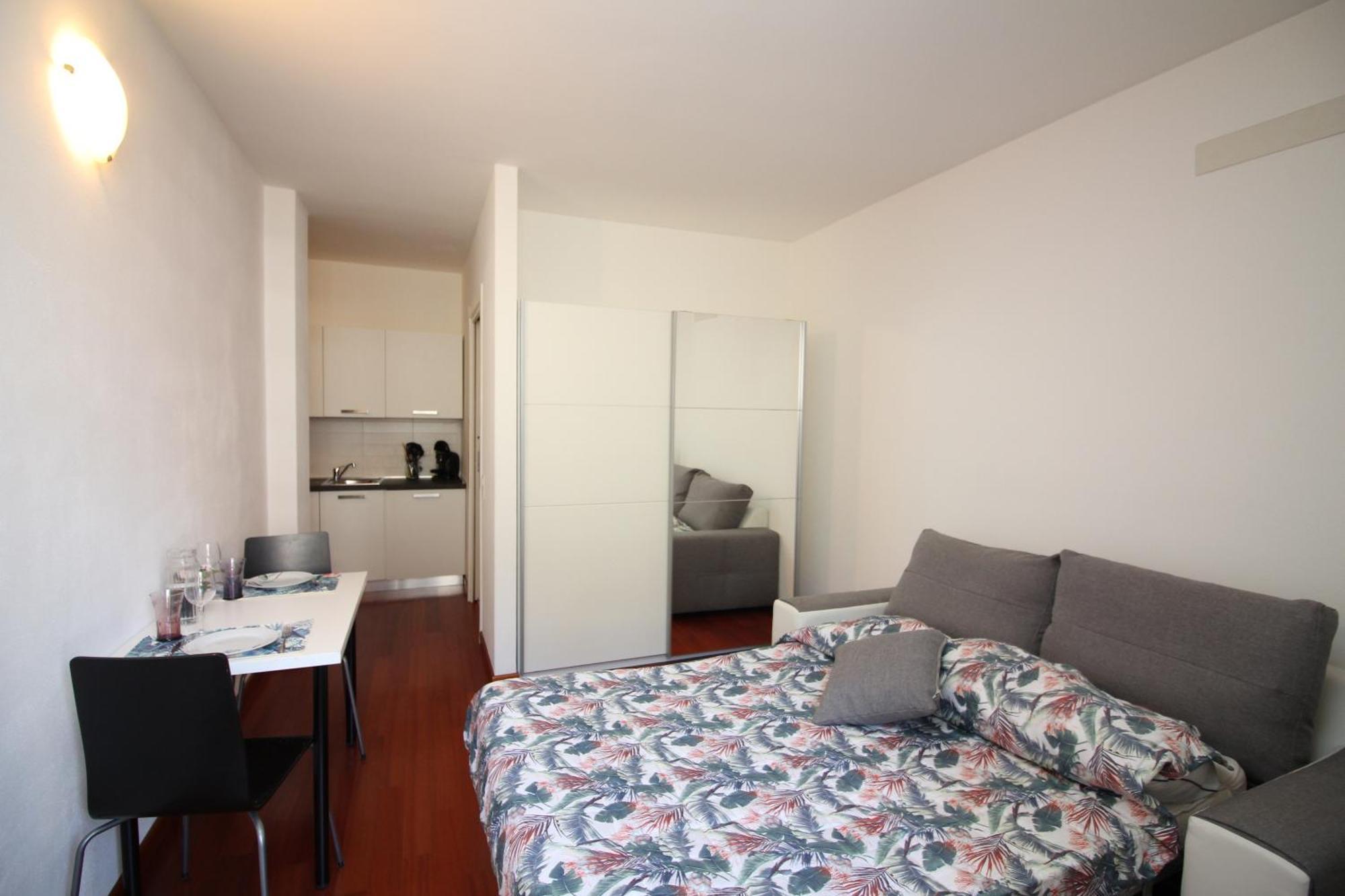 Moonlight - 150M From The Lake - Happy Rentals Лугано Екстериор снимка